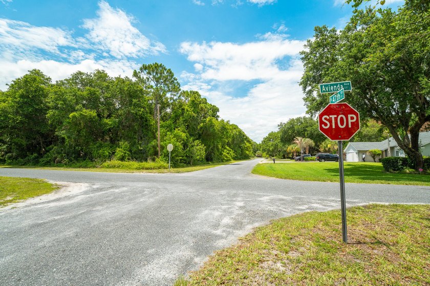 Excellent vacant lot on in Fort Pierce, offering a great - photo 6