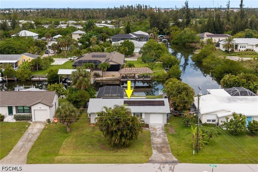 Waterfront living awaits in this lovely 2-bedroom, 2-bathroom - photo 36