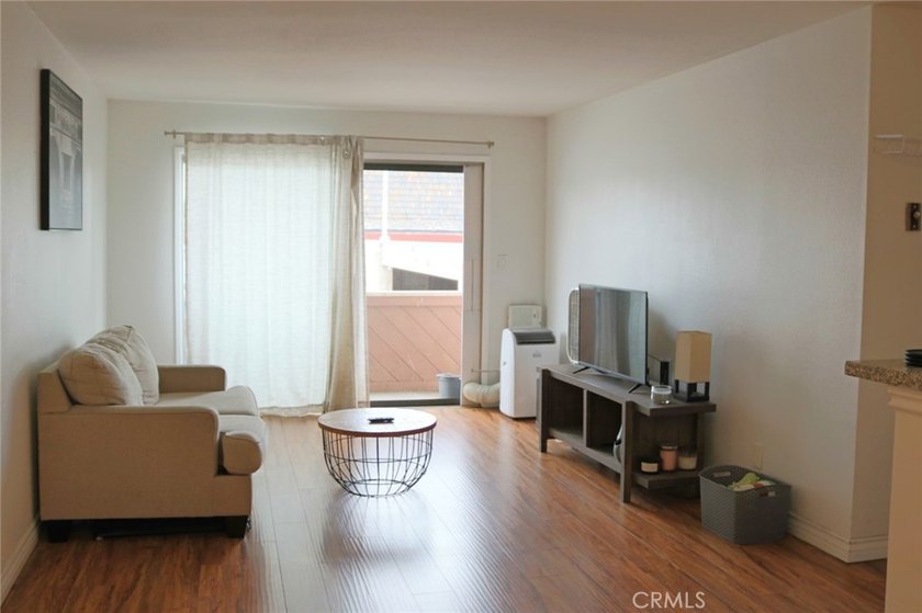 This is a Short Sale, subject to lender approval. Welcome to the - photo 3