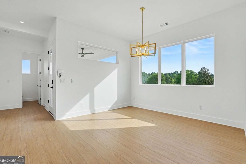 ASK ABOUT THE BUILDER-PAID 2-1 RATE BUYDOWN! Qualified buyers - photo 15