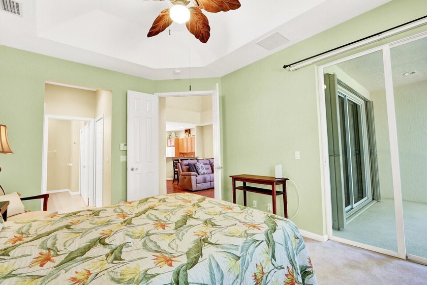 Welcome to this beautifully designed 3-bedroom + den/office - photo 19