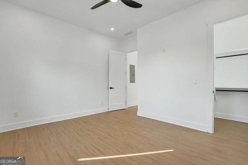 ASK ABOUT THE BUILDER-PAID 2-1 RATE BUYDOWN! Qualified buyers - photo 22