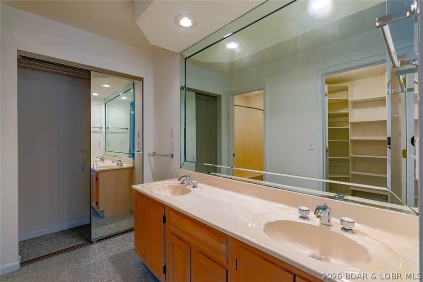 Well cared for Unit- that offers easy access to the unit w/it - photo 23