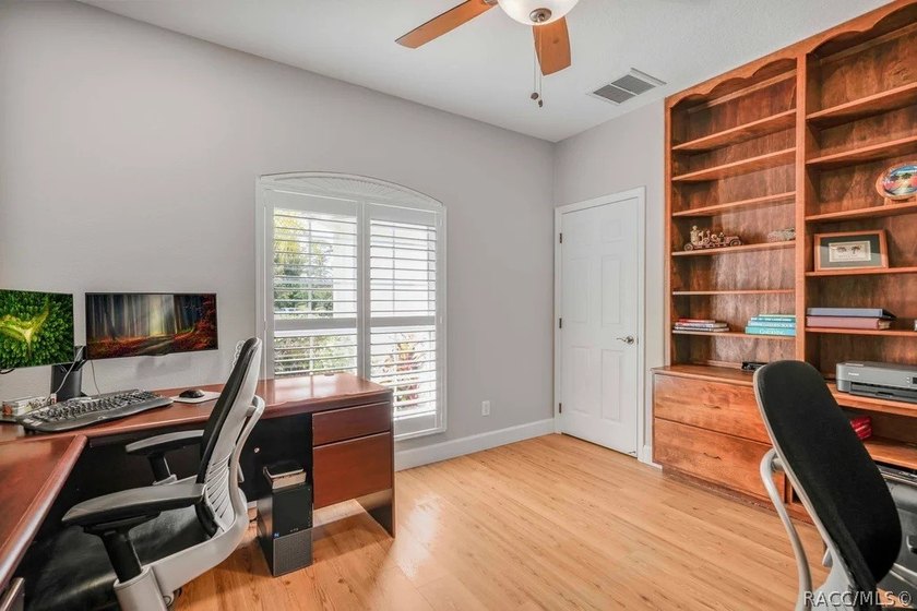 Fully renovated Southern Woods home on nearly half an acre - photo 26