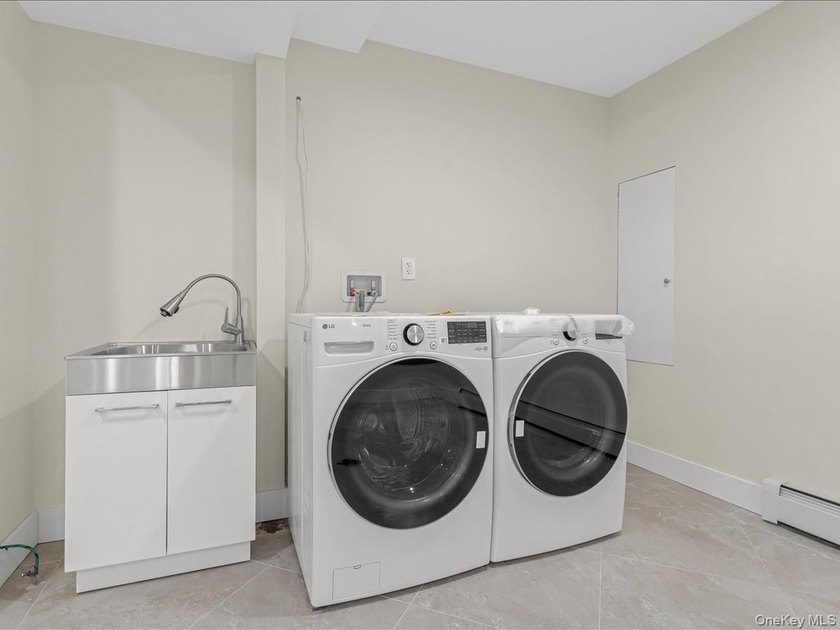Prime Bayside location just two blocks from Bell Blvd - photo 31