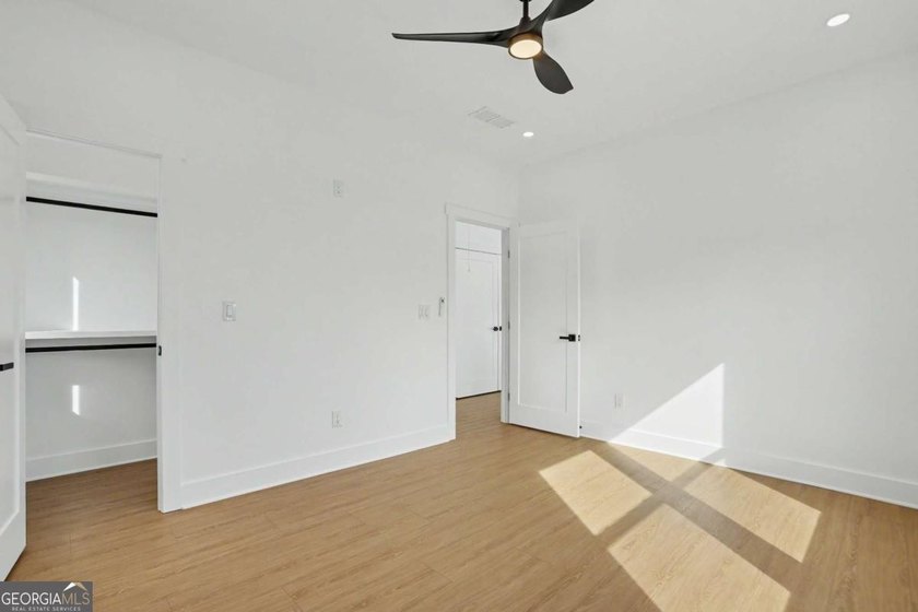 ASK ABOUT THE BUILDER-PAID 2-1 RATE BUYDOWN! Qualified buyers - photo 32