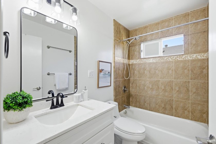 Welcome to this beautifully updated, east-facing single-story - photo 32