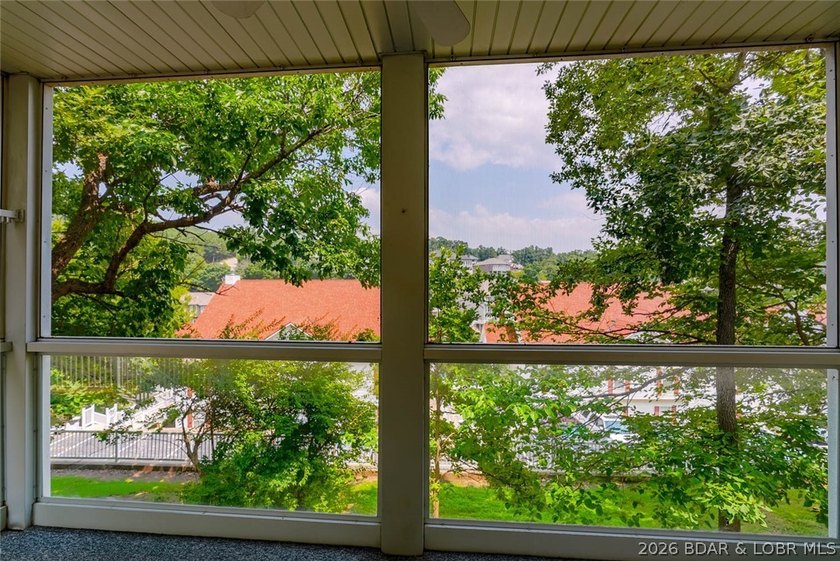 Well cared for Unit- that offers easy access to the unit w/it - photo 35