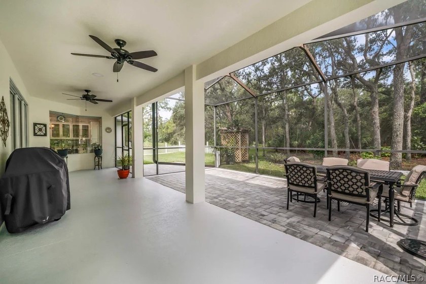Fully renovated Southern Woods home on nearly half an acre - photo 36