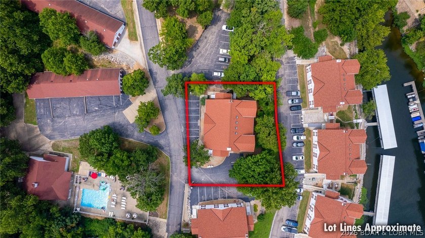 Well cared for Unit- that offers easy access to the unit w/it - photo 40