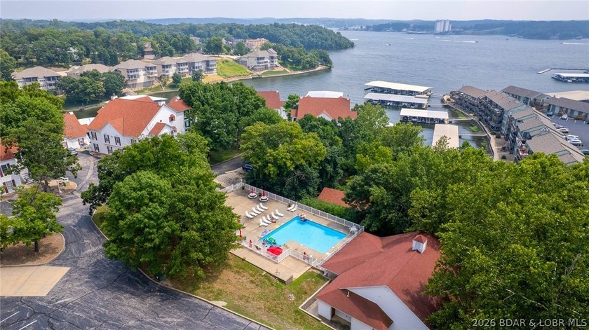 Well cared for Unit- that offers easy access to the unit w/it - photo 42