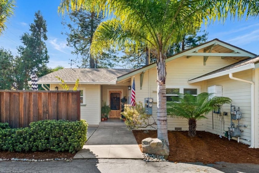 Turnkey multi-unit investment opportunity in a convenient - photo 4