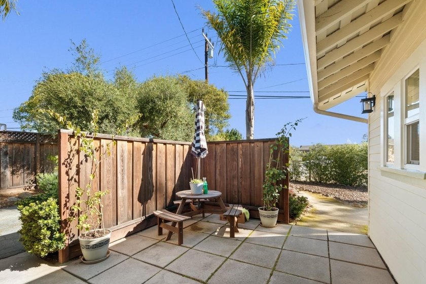 Turnkey multi-unit investment opportunity in a convenient - photo 5