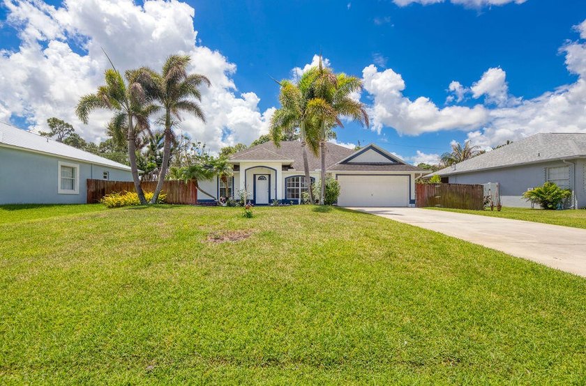 Seller offering up to $5,000 toward buyer closing costs! Welcome - photo 3