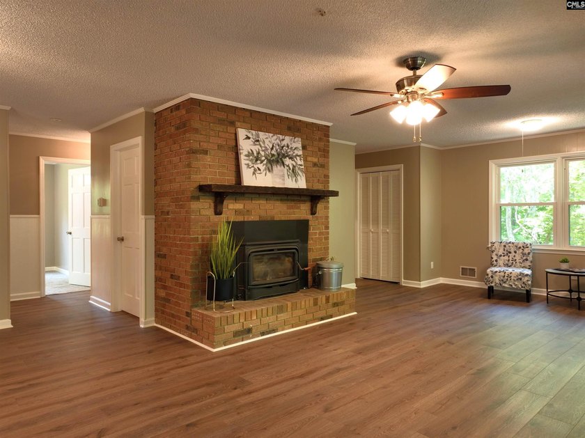 Tucked away on 3.84 sprawling acres with its own private - photo 10