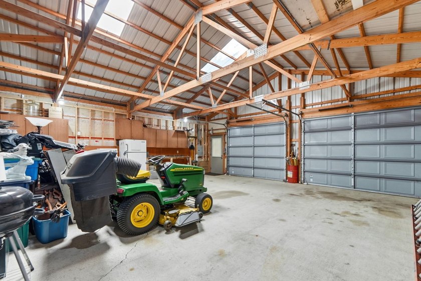 Rare opportunity to own a beautiful one acre lot in an ideal - photo 13