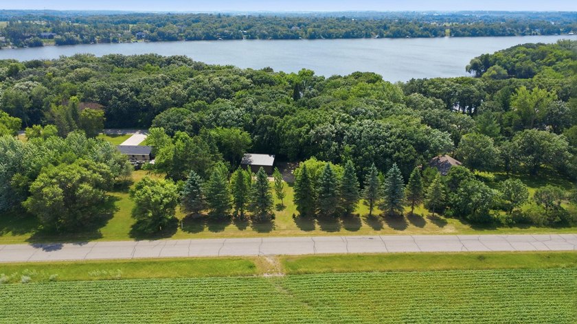 Rare opportunity to own a beautiful one acre lot in an ideal - photo 19