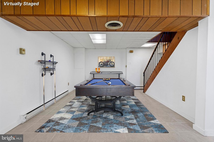 Room to spread out, seasonal river views, and a convenient - photo 30