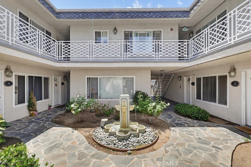 Don't miss this nice 1 bedroom, 1 bath 1st floor condo with a - photo 5