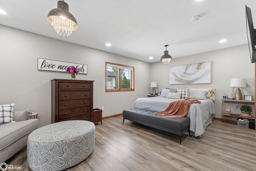 Welcome home to this beautifully updated 3-bedroom, 3-bath twin - photo 10