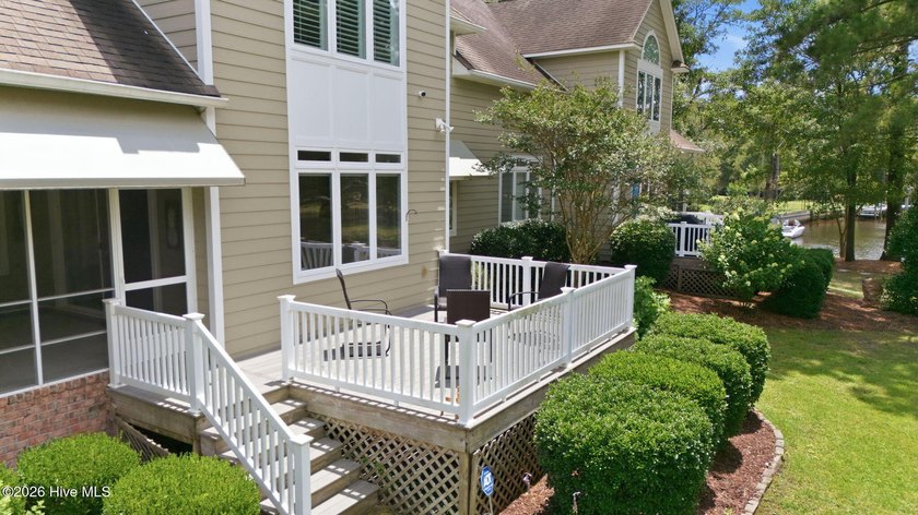 Welcome to 2113 Hidden Harbor Drive, a stunning waterfront - photo 13