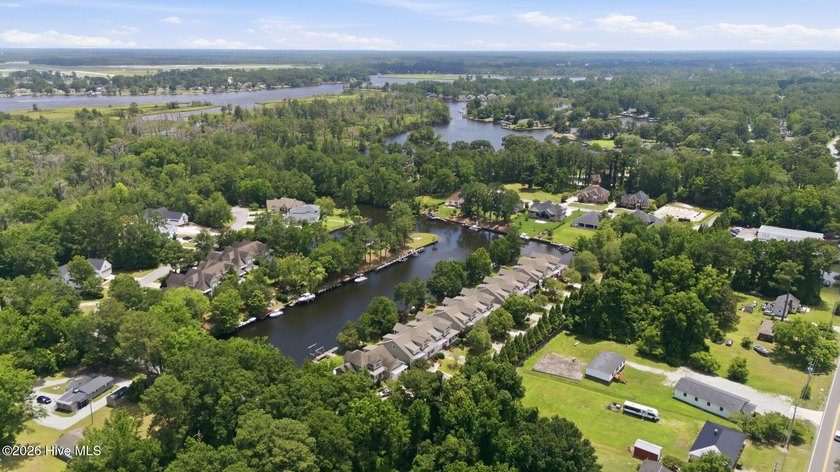 Welcome to 2113 Hidden Harbor Drive, a stunning waterfront - photo 21