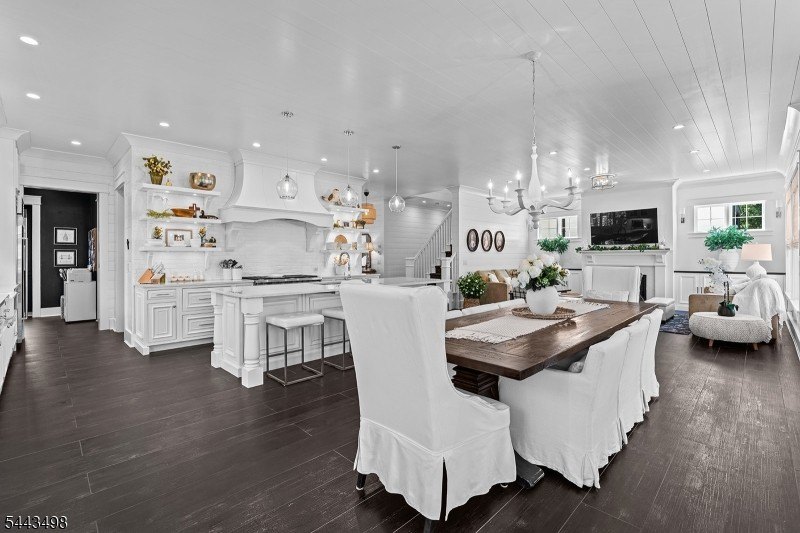 Architectural excellence meets everyday living in this - photo 6