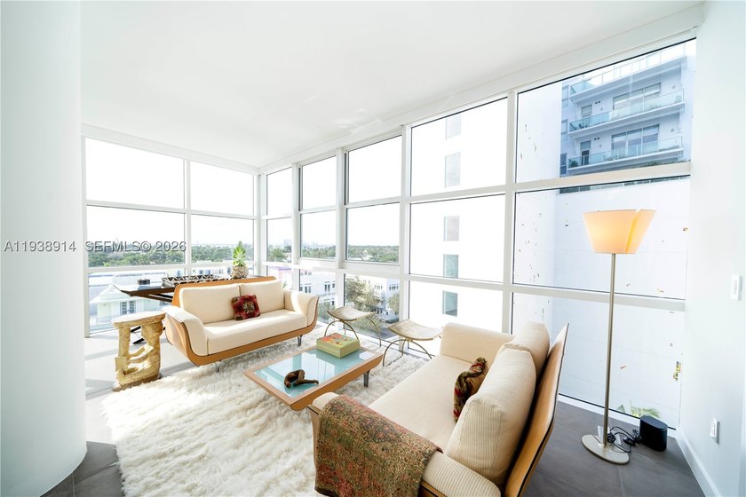 Breathtaking Sunset &amp; Skyline Views from Private, Guard-Gated - photo 10