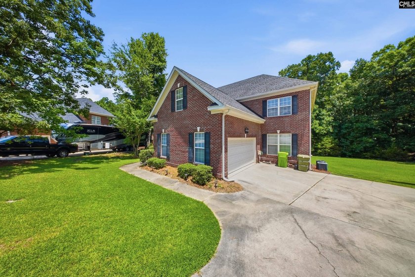 Welcome to one of Chapin's most sought-after lake communities! - photo 3