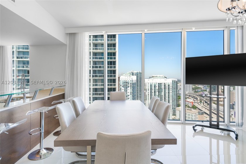 Experience luxury living at Icon Brickell Tower I. This bright - photo 5