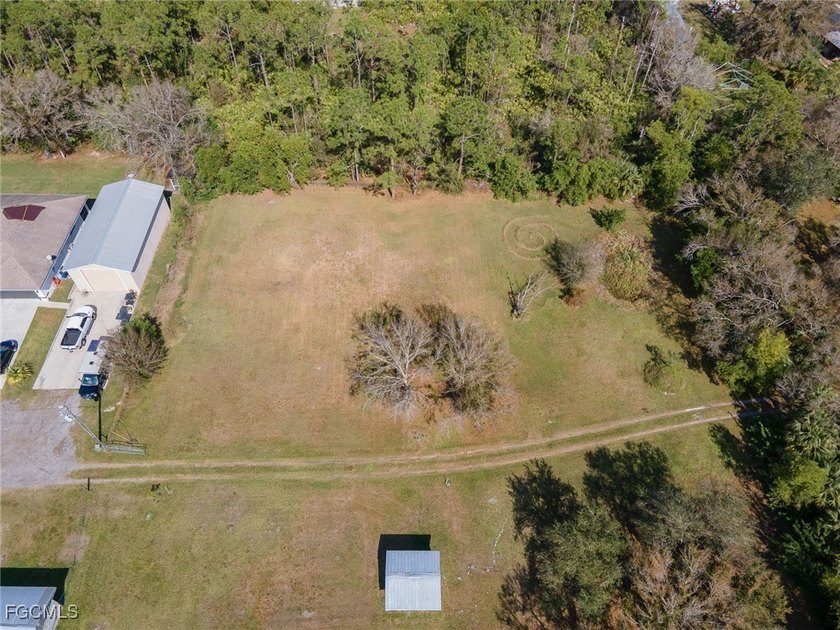 Almost an acre of land mostly cleared ready for you to build - photo 11