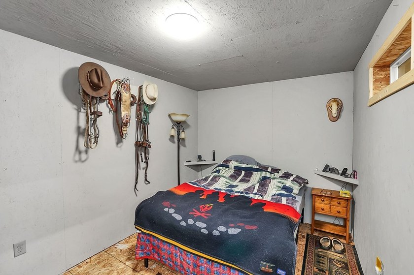 We are calling this unique property a SHOME. It is a 30 x40 shop - photo 11