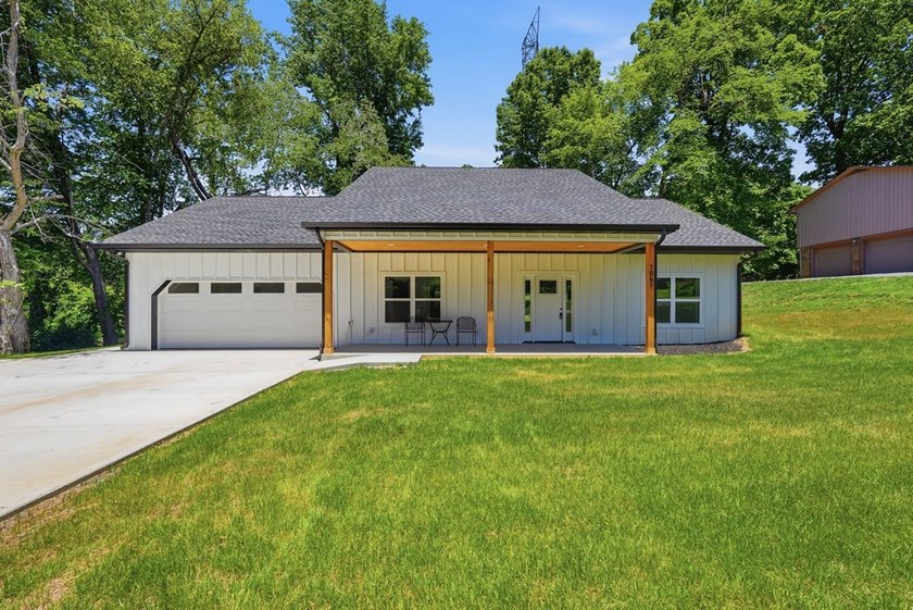 Welcome to 1065 Tanglewood Drive, located within Cookeville city - photo 34