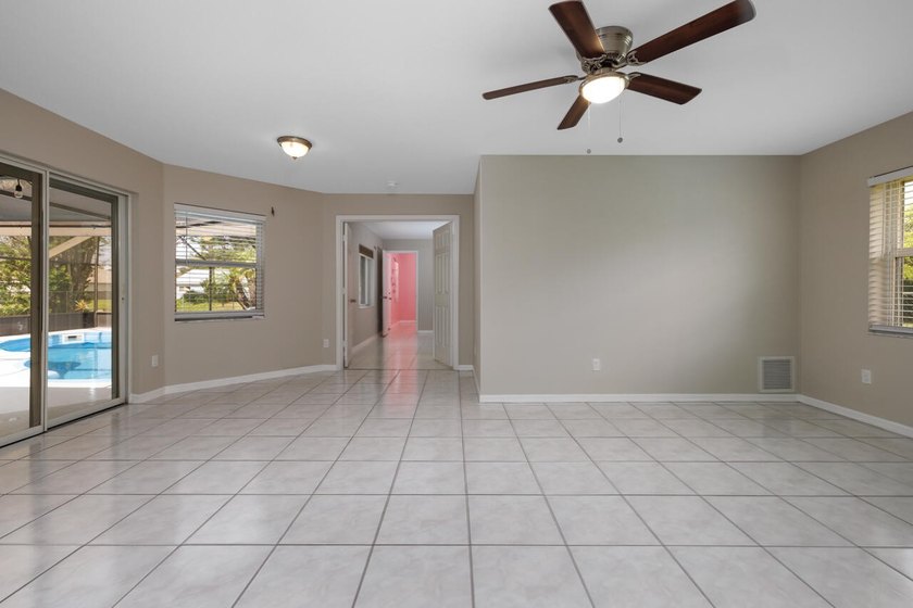 Welcome to this meticulously maintained 3-bedroom 3-bath pool - photo 19