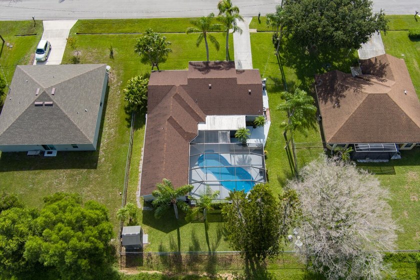 Welcome to this meticulously maintained 3-bedroom 3-bath pool - photo 39