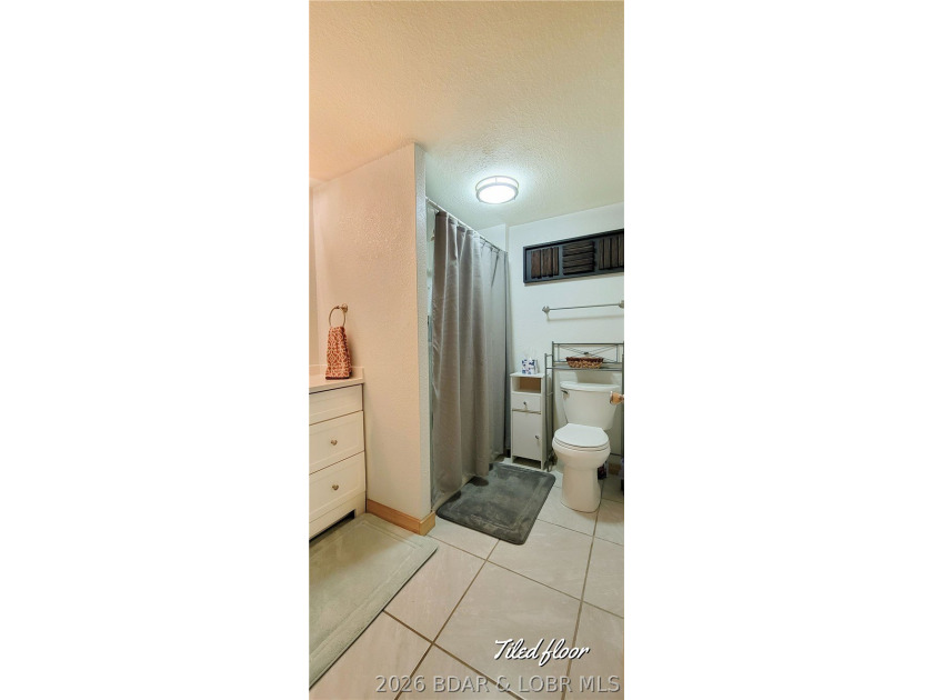3 bdrm 2 1/2 bath home on 76 gorgeous acres with 2 ponds! This - photo 25
