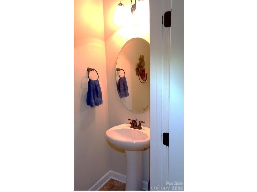 If you've been searching for a custom home, all on one level - photo 14