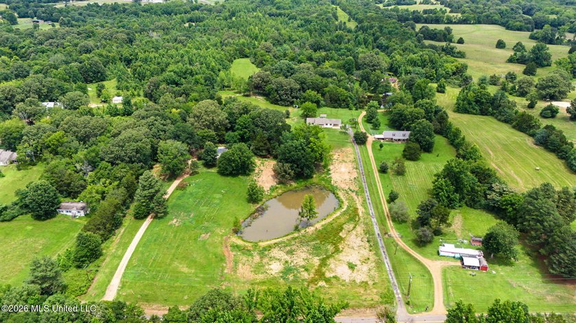 COUNTRY LIVING AT ITS BEST! Welcome to 1945 Pryor Road, where - photo 36