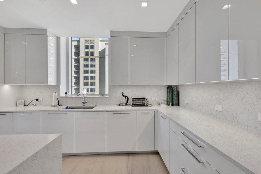 Best priced in one of the most prestigious developments on - photo 7
