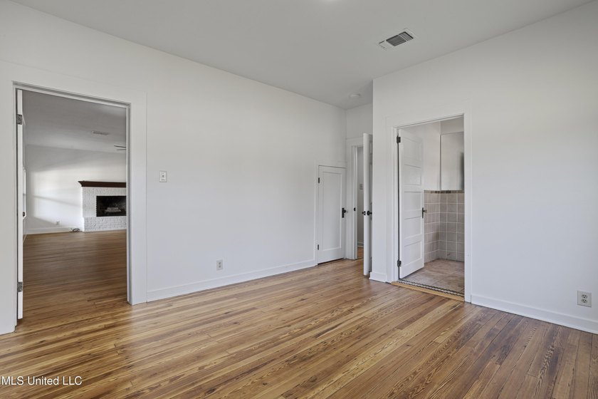 Charming older home on 2nd Street, recently updated! This 2,172 - photo 32