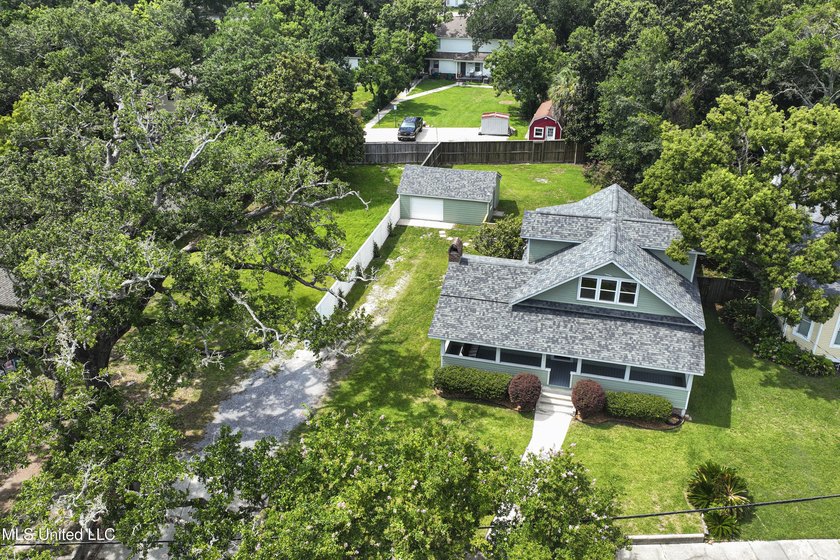 Charming older home on 2nd Street, recently updated! This 2,172 - photo 50