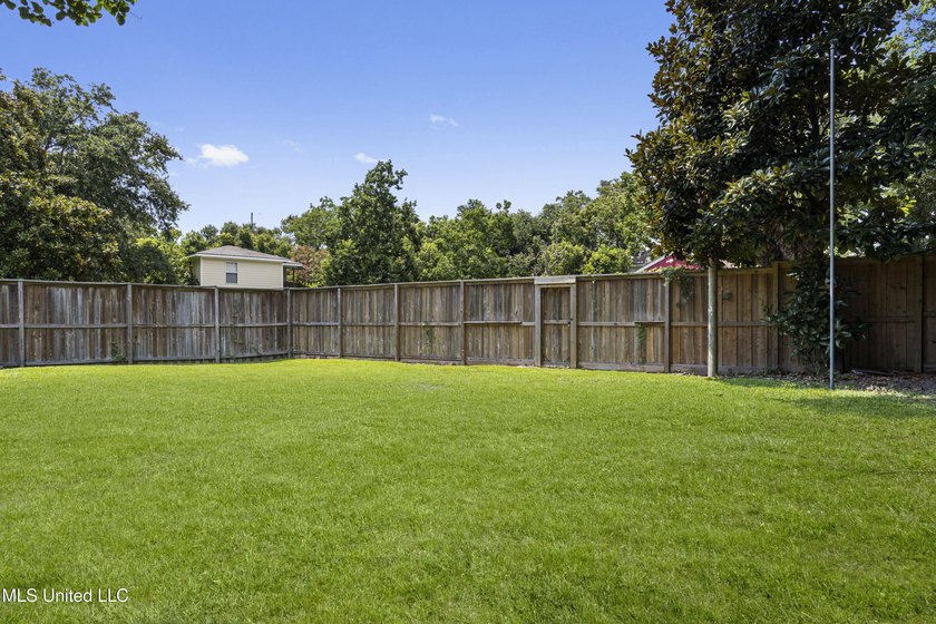 Charming older home on 2nd Street, recently updated! This 2,172 - photo 55