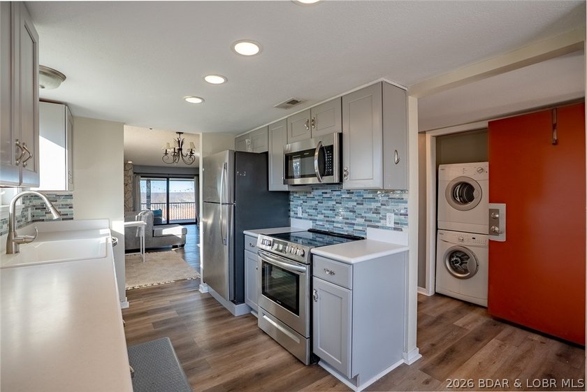 Updated 2 bedroom, 2 bath condo in the heart of Lake Ozark - photo 13