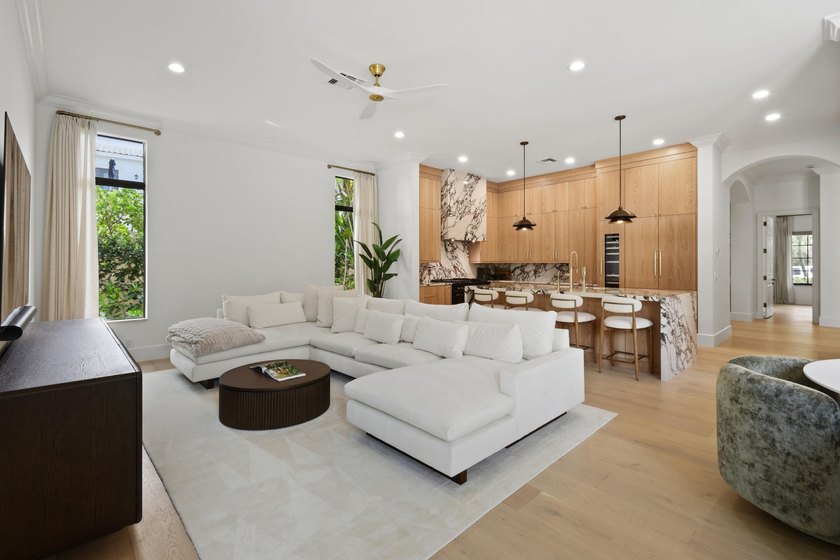 Welcome to one of the most extraordinary homes ever offered in - photo 20