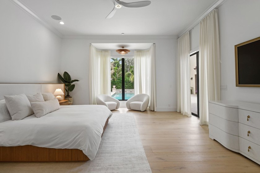Welcome to one of the most extraordinary homes ever offered in - photo 22