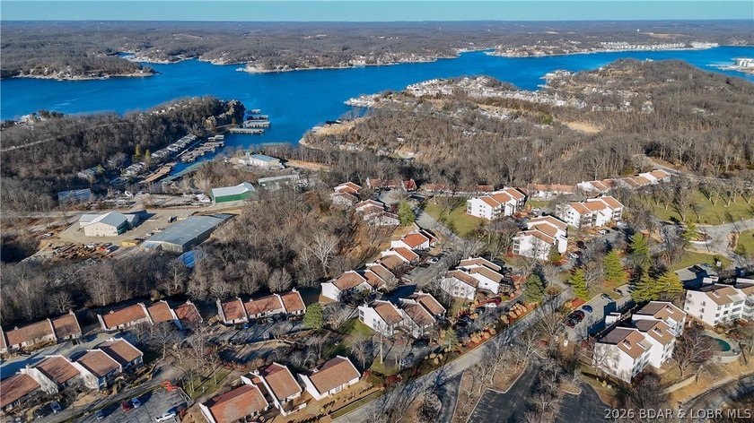 Updated 2 bedroom, 2 bath condo in the heart of Lake Ozark - photo 37