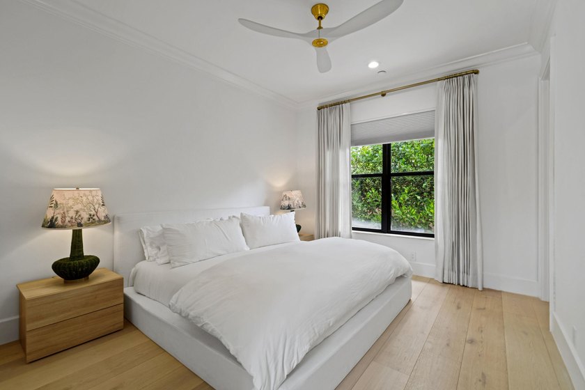 Welcome to one of the most extraordinary homes ever offered in - photo 38