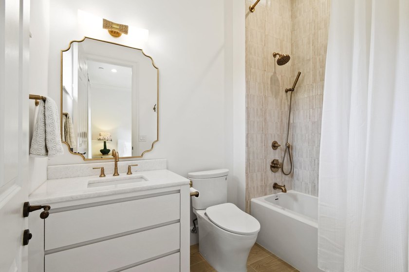Welcome to one of the most extraordinary homes ever offered in - photo 39