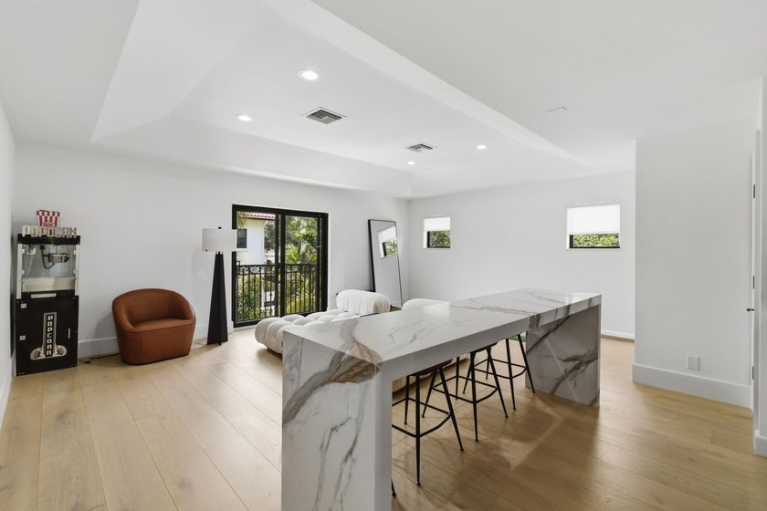 Welcome to one of the most extraordinary homes ever offered in - photo 46