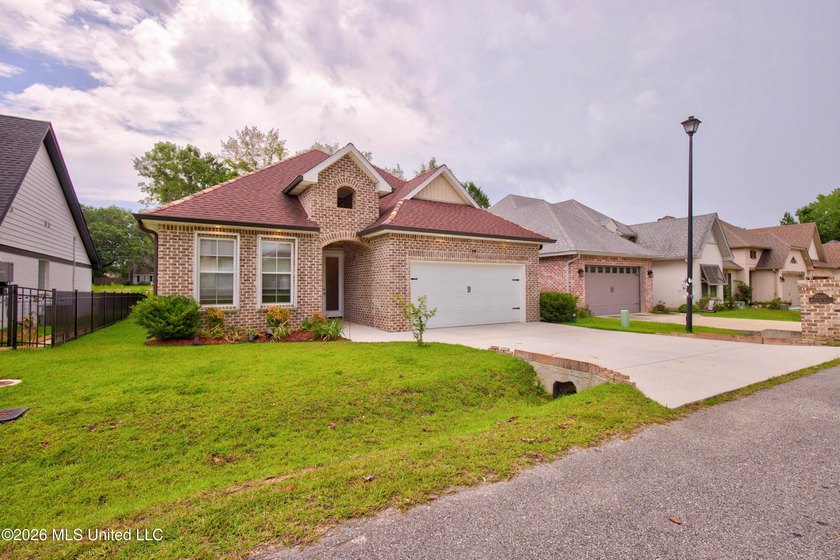 HERE'S YOUR CHANCE TO LIVE IN THE MUCH DESIRED BEAUX VUE - photo 31